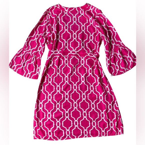 NWOT Escapada Fuchsia and White Geometric Mini Dress Size M - Picture 10 of 11